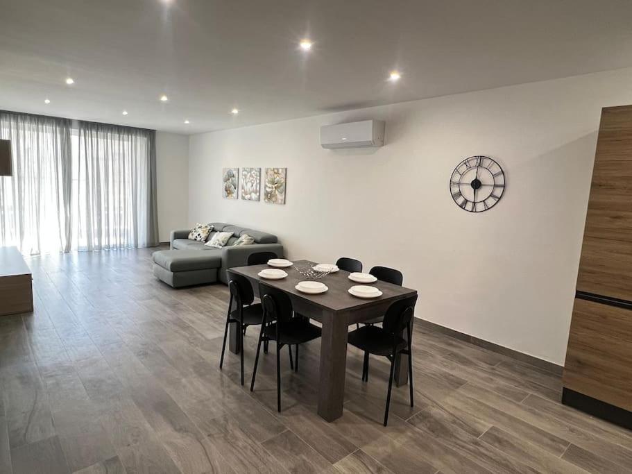 Zejtun 3-Bedroom Modern Apartment Esterno foto